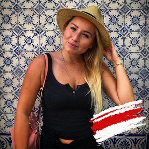 Meet your Posher, Alena